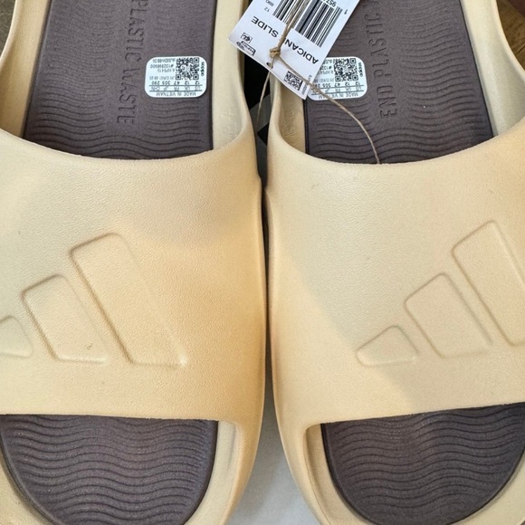 Adidas Adicane Slide - Picture 2 of 4